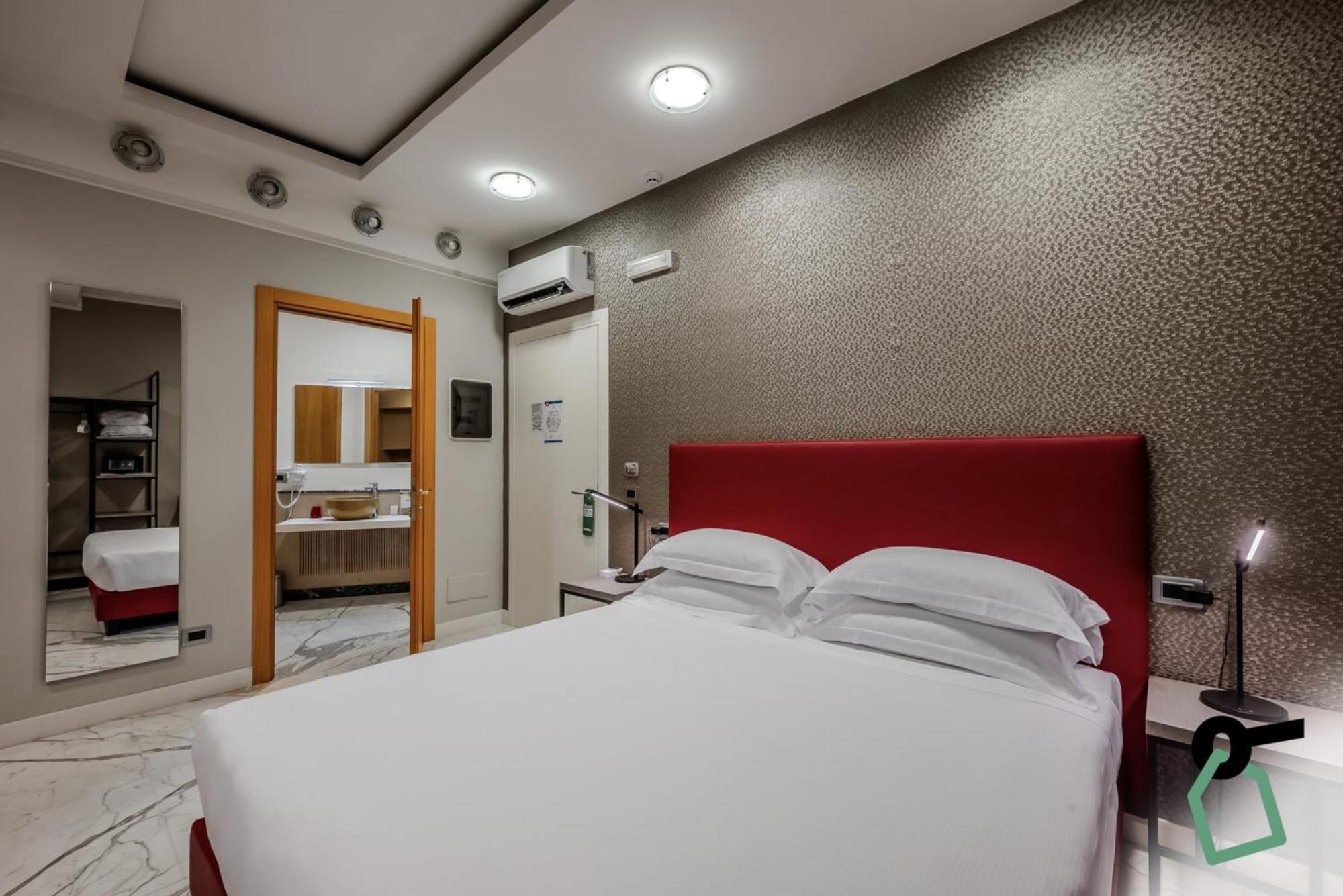 Hotiday Collection - Hotel 3*